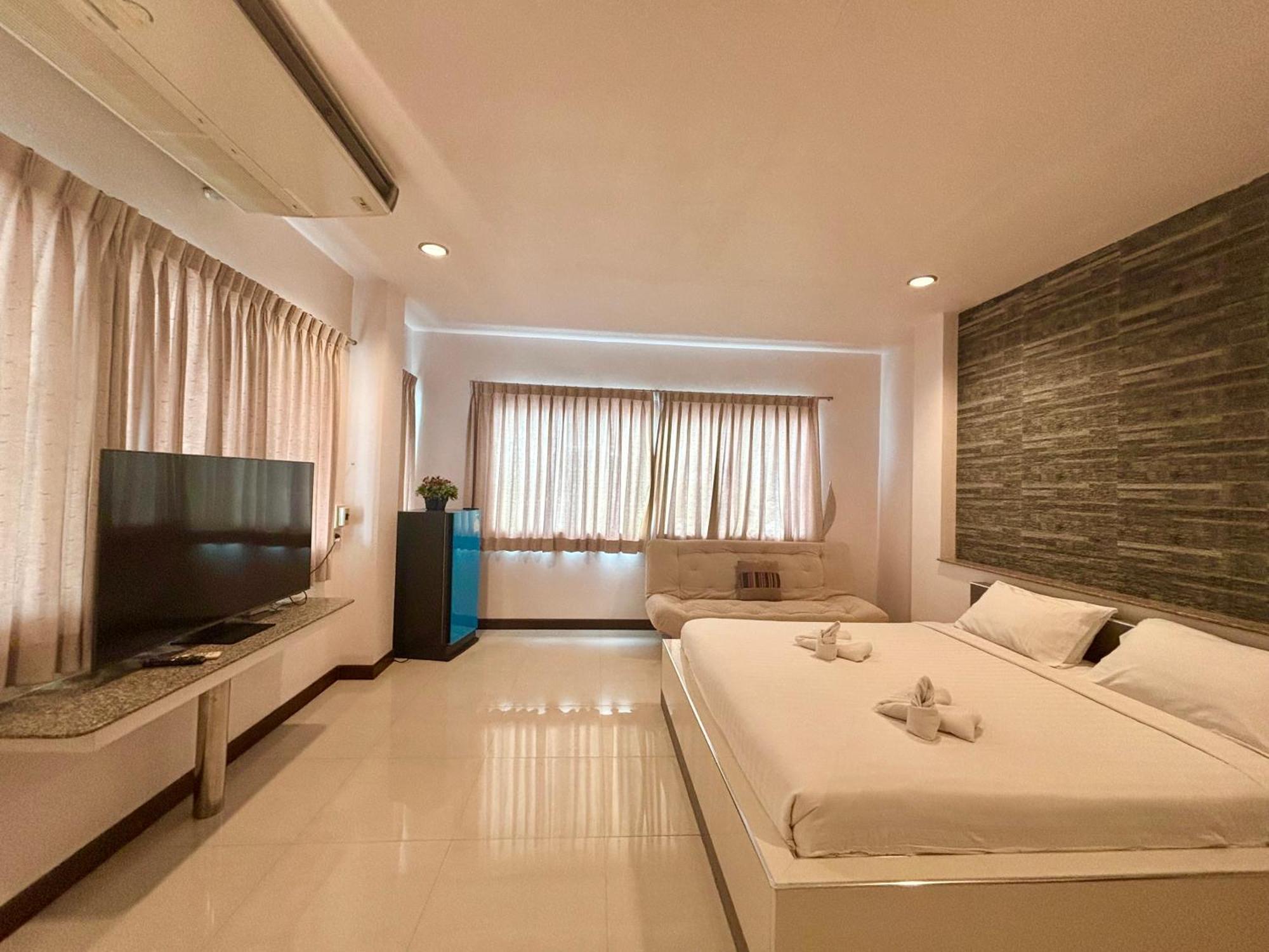 Khách sạn Ree- Riverside,rama 3