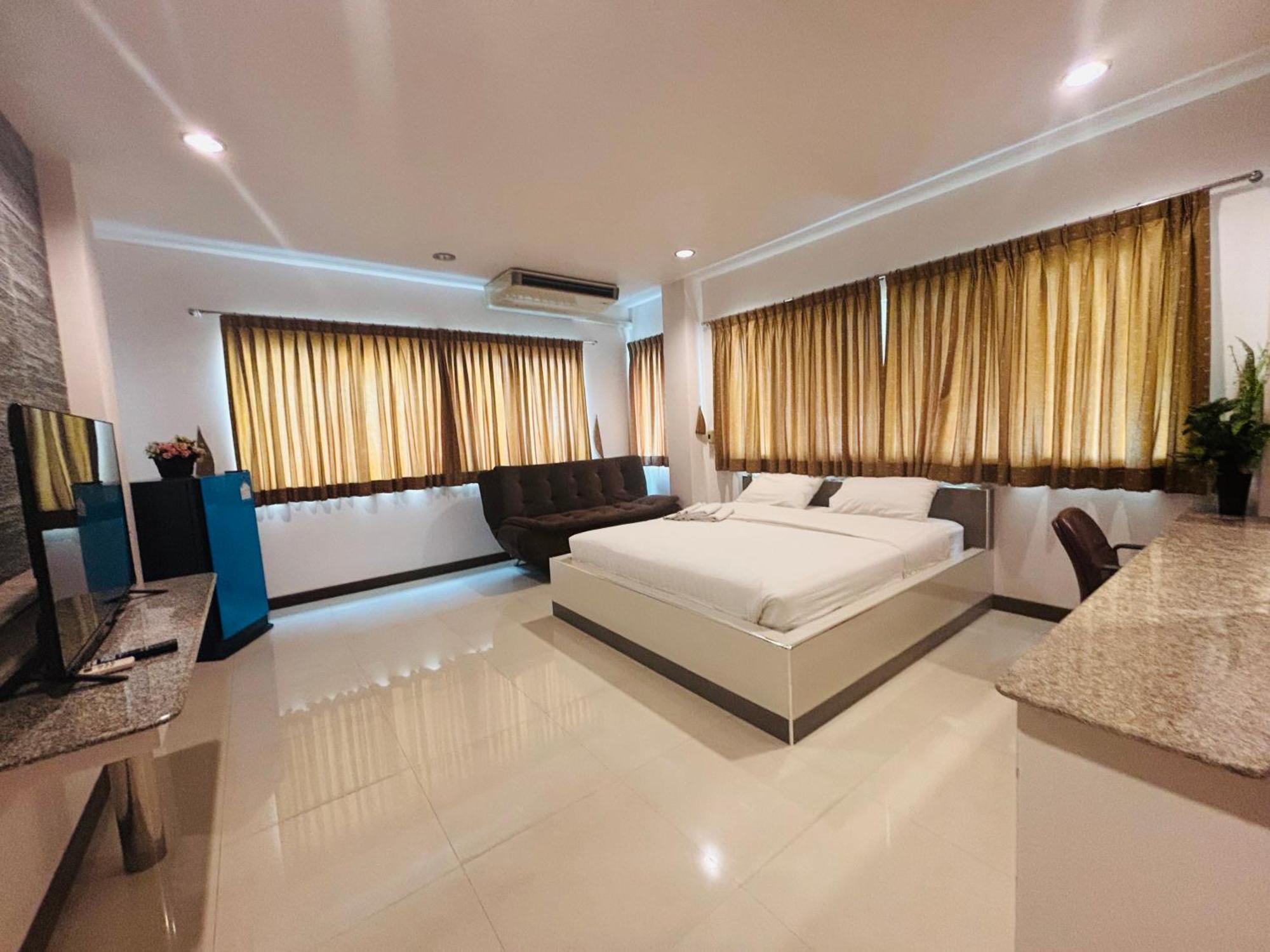 Khách sạn Ree- Riverside,rama 3