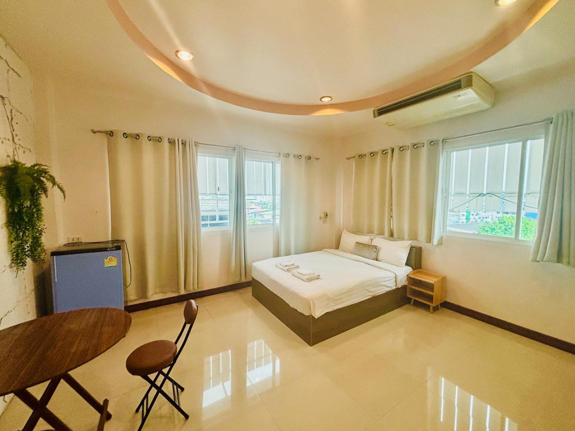 Ree- Riverside,rama 3 2*